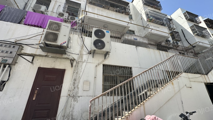 物资局宿舍外景图