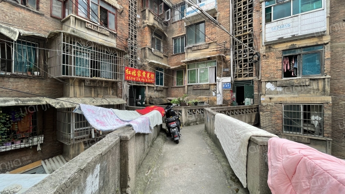 醒狮路37号外景图