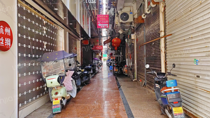 新兴大厦外景图