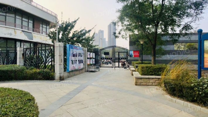 名流公馆外景图