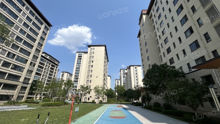 即墨青特城外景图