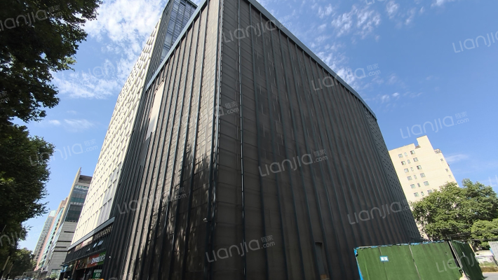 金轮峰华外景图