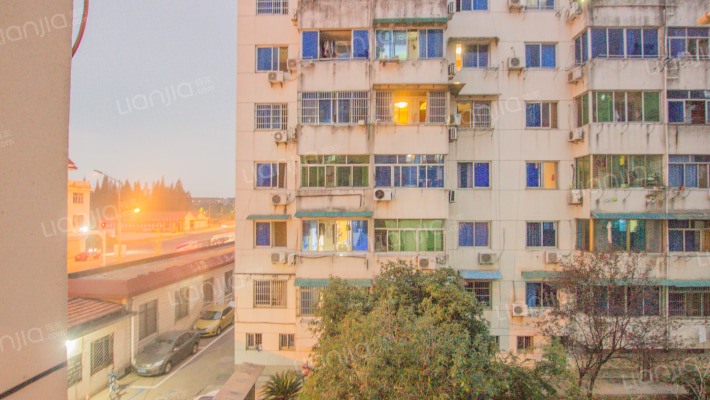 梅园街19号外景图