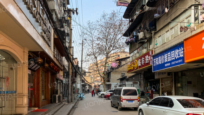 忠孝门23号外景图