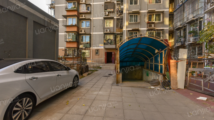 临泓路6号院外景图