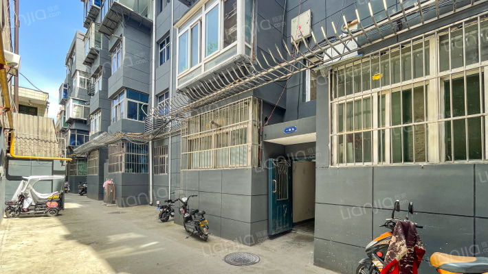 实验幼儿园家属院外景图