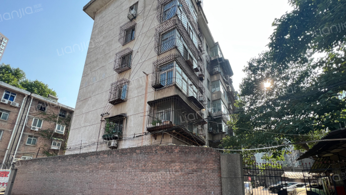 陕西省五矿进出口公司家属院外景图