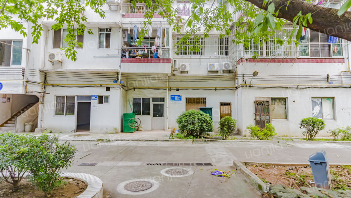 雅致花园外景图