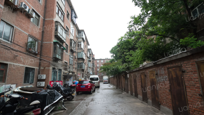 经一路11号院外景图