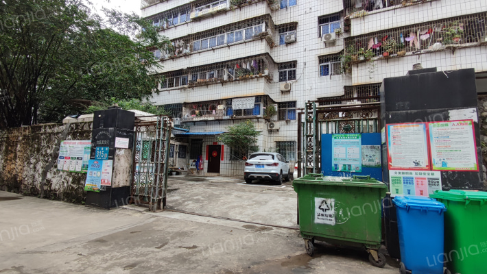 民贸宿舍外景图