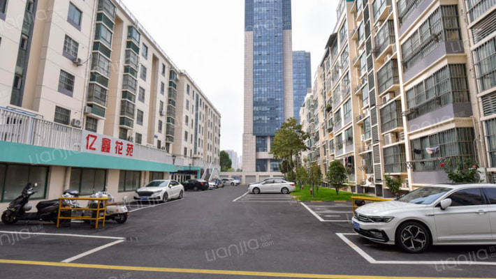 亿鑫花苑外景图