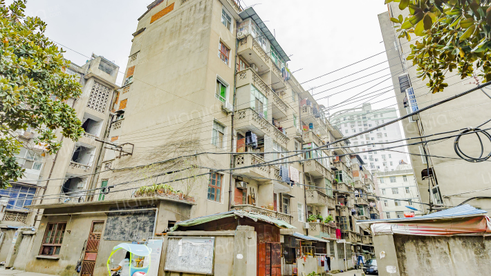 氮肥宿舍工农路50号外景图