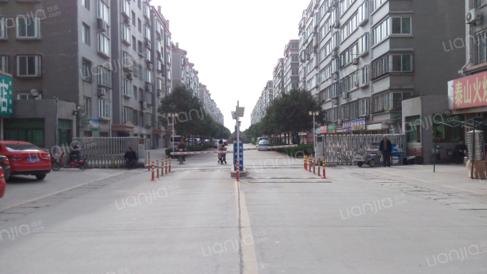 担山现代花园外景图