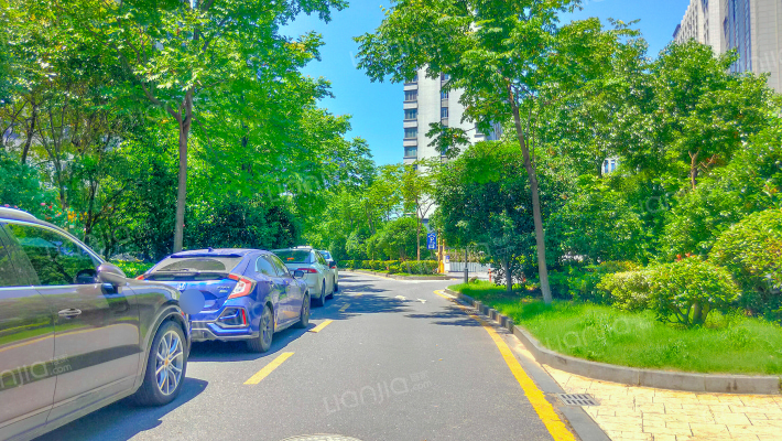 浙联大厦外景图