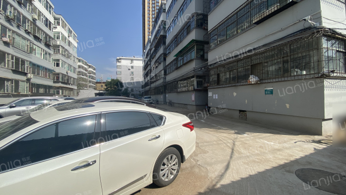 省建二公司宿舍外景图