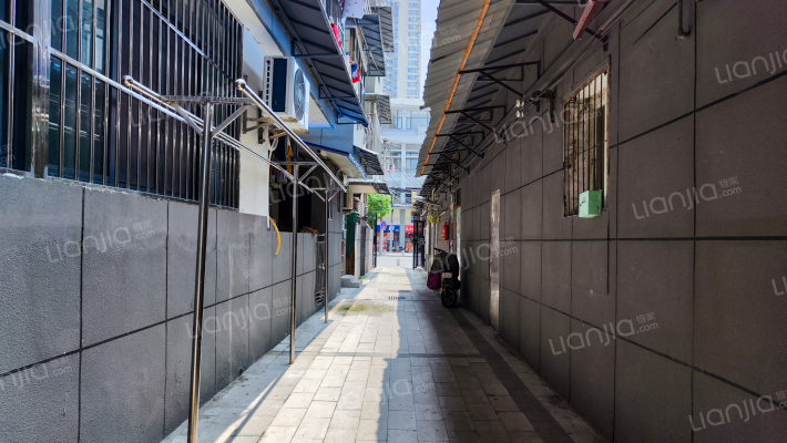 梅苑路14号外景图