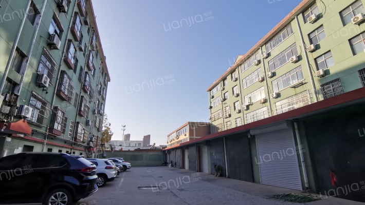 工委胡同家属楼外景图