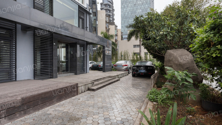 海滨商厦外景图