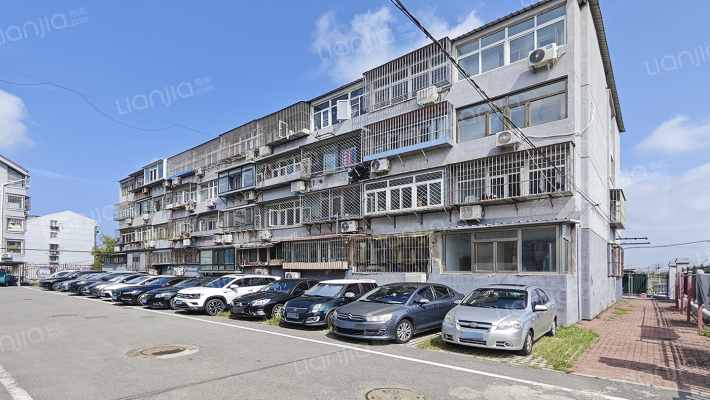 供电局家属楼外景图