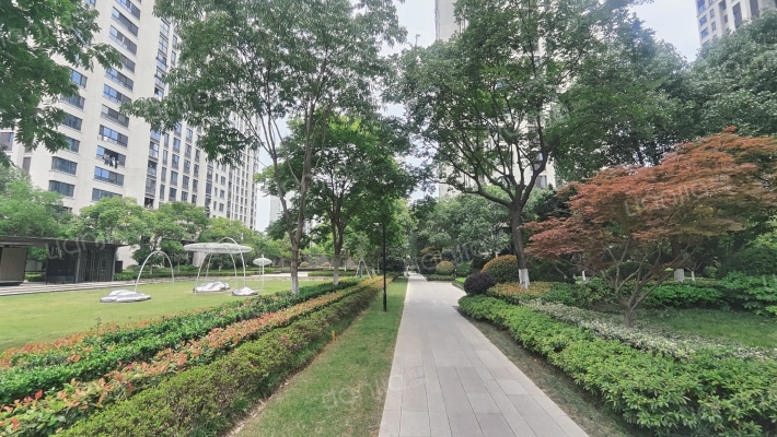 绿都东澜府外景图