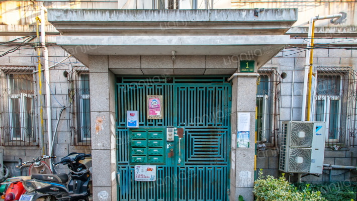 吴杨路210弄外景图