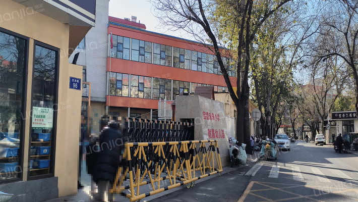 君廷上院外景图