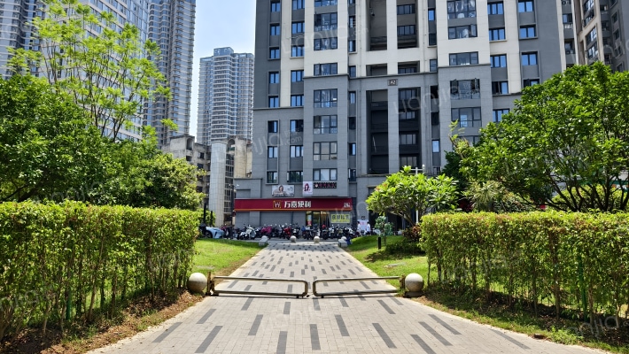 保利天悦颐景花园外景图