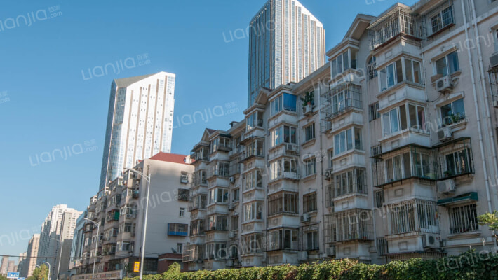 卫安南里外景图