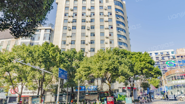 国税大厦外景图