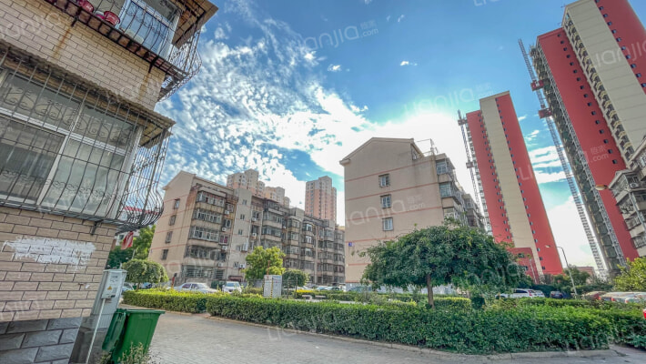 红星小区外景图