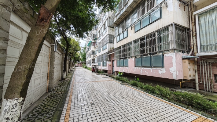 黄金小区外景图