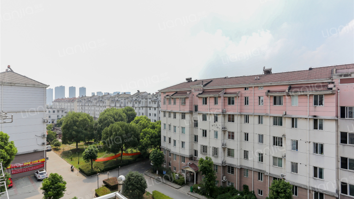 天平花园外景图