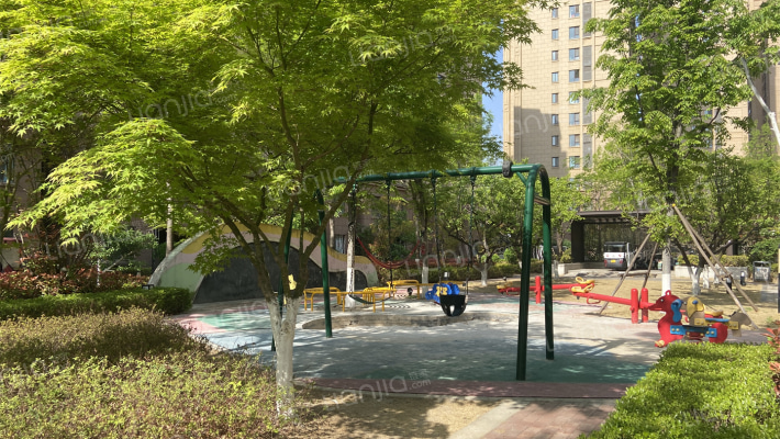 绿地公馆一组团外景图