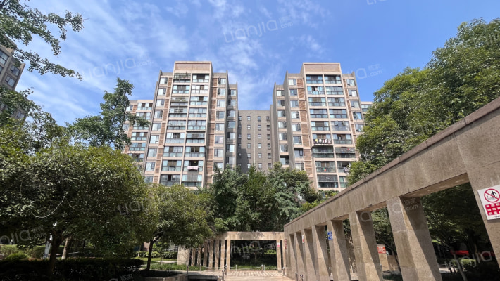 七里晓月外景图