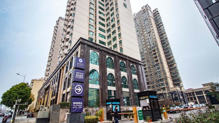 东湖广场外景图