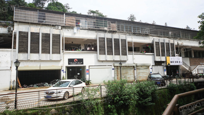 学府名门外景图