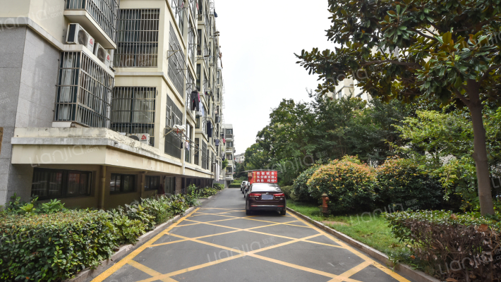 燕达花园外景图