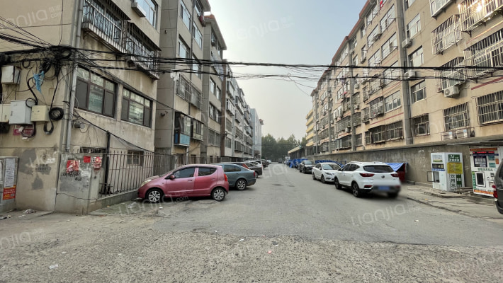 规划处一号住宅楼外景图