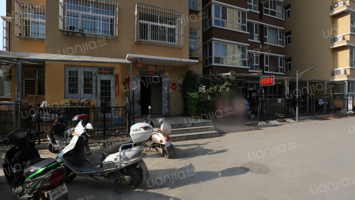 东方锦绣城小区外景图