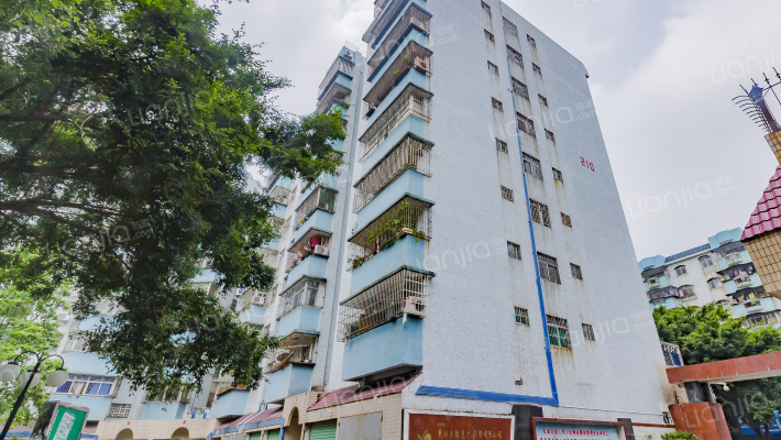 东湖花园二号小区外景图