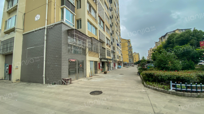 春江花苑七区外景图