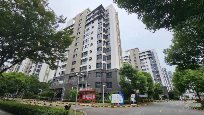 秀岸花园外景图