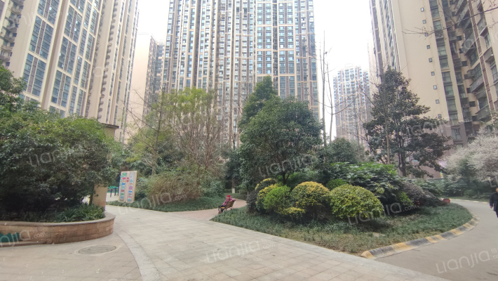 龙腾东麓城外景图