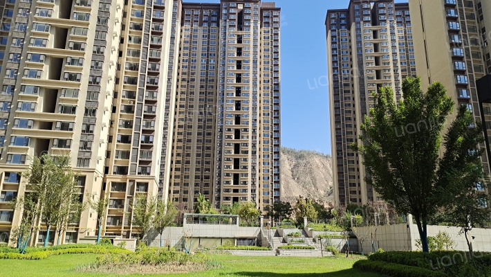 保利领秀山6区外景图