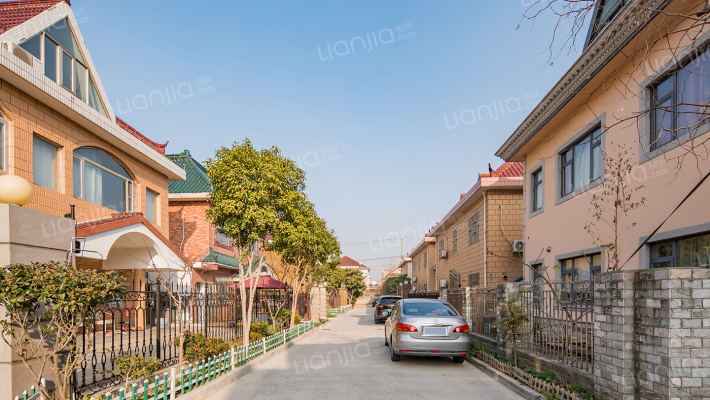 凤凰苑别墅区外景图