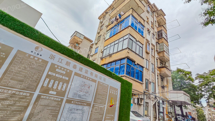 斜西街368号外景图