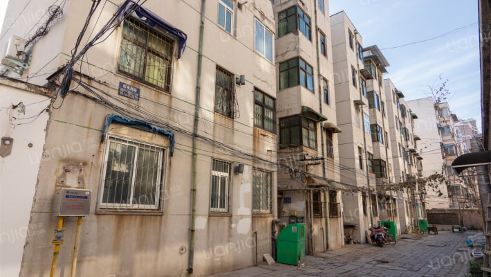 市水利局家属楼外景图