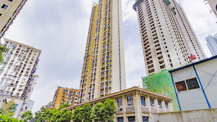 长江航运中心小区外景图