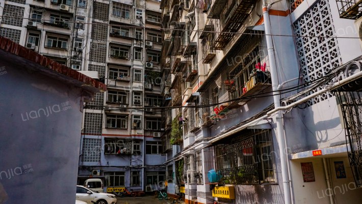 铁威公寓外景图