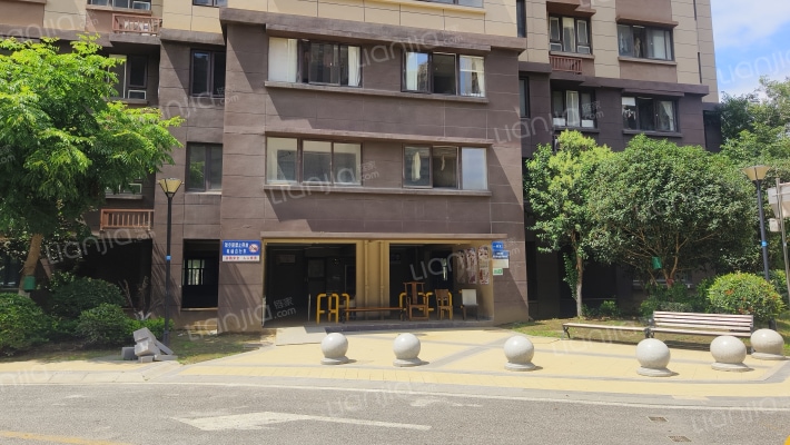 花港鸿福城叠水园外景图